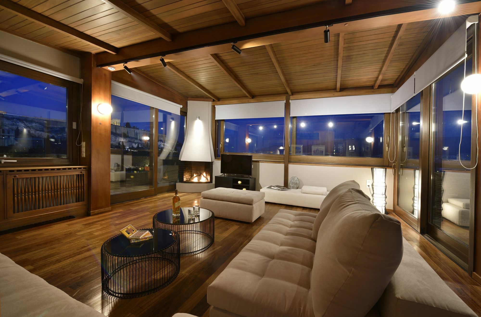 Karyatis Luxury Maisonette By K&K Athena Bagian luar foto